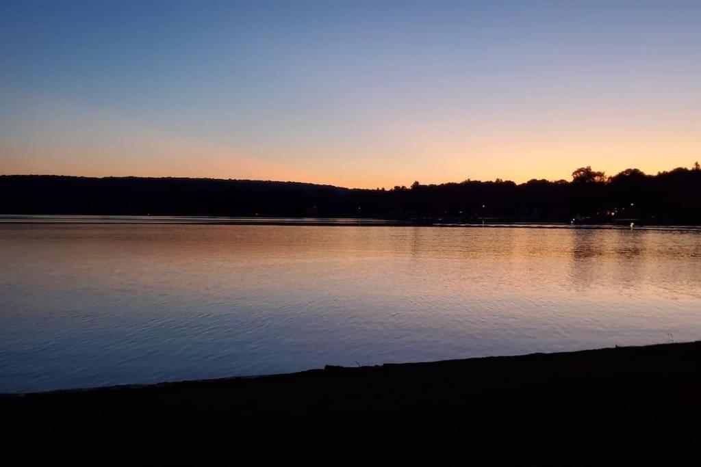 Serenity Sunset Brocton Экстерьер фото